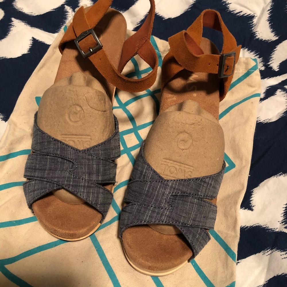 TOMS Beatrix wooden heel clog sandals